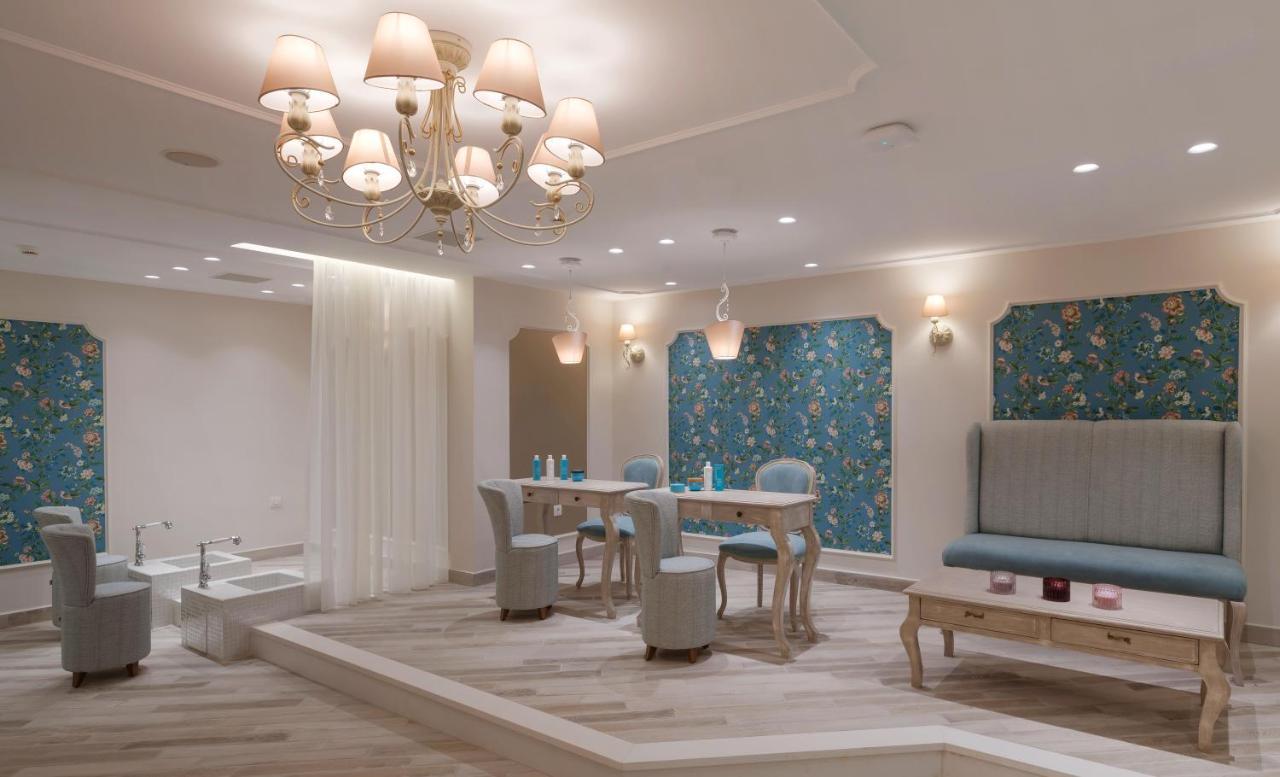 Kyniska Palace Conference & Spa 米斯特拉斯 外观 照片