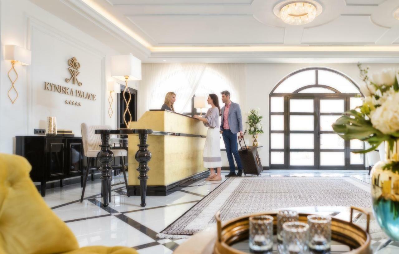Kyniska Palace Conference & Spa 米斯特拉斯 外观 照片